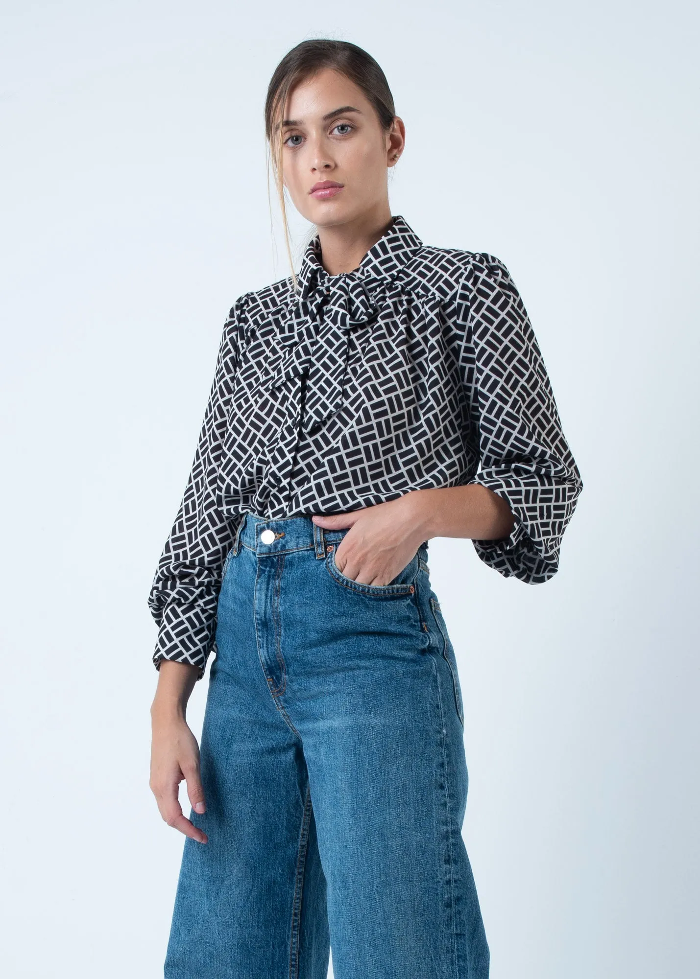 Blusa con stampa geometrica