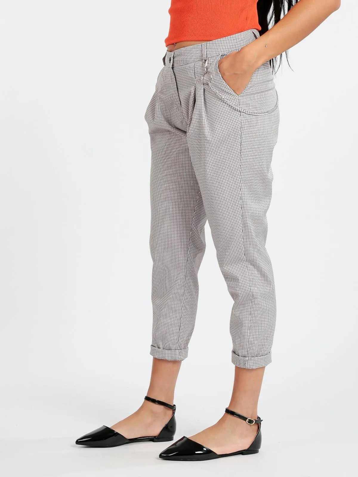 Maison Telepathie Pantalon femme à carreaux avec chaîne